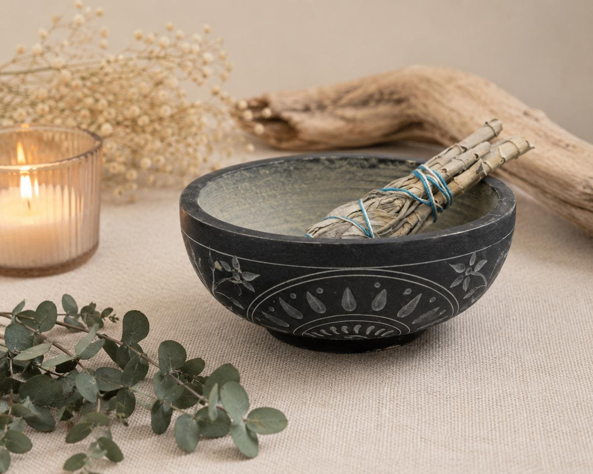 Black Stone Smudge Bowl • Incense Burner • Sage Bowl • Palo Santo Holder • Resin Burner • Ritual Altar Decor • Witch Altar